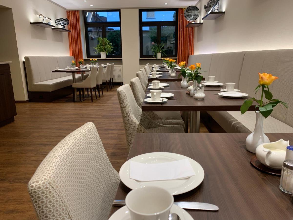 Hotel Huebler Frankfurt am Main Bagian luar foto