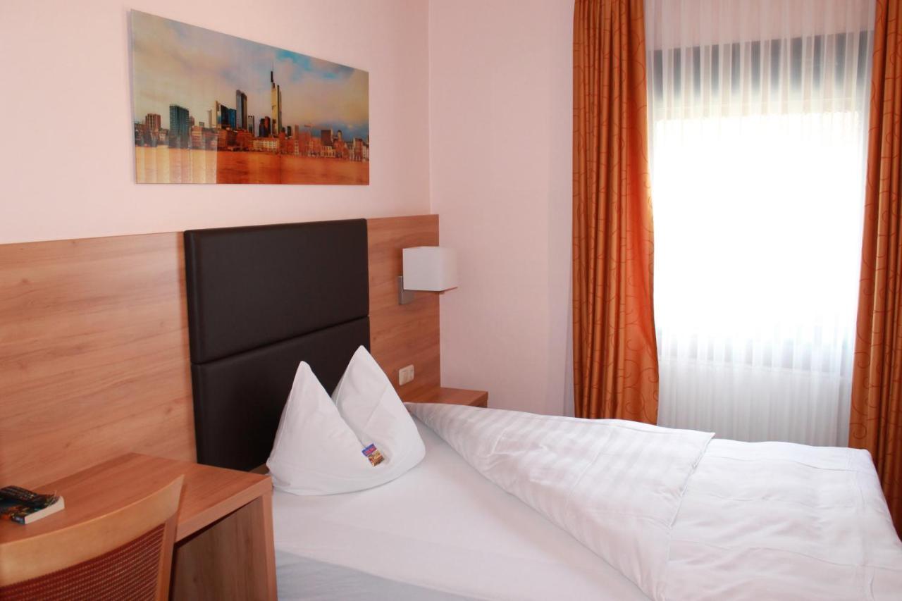Hotel Huebler Frankfurt am Main Bagian luar foto