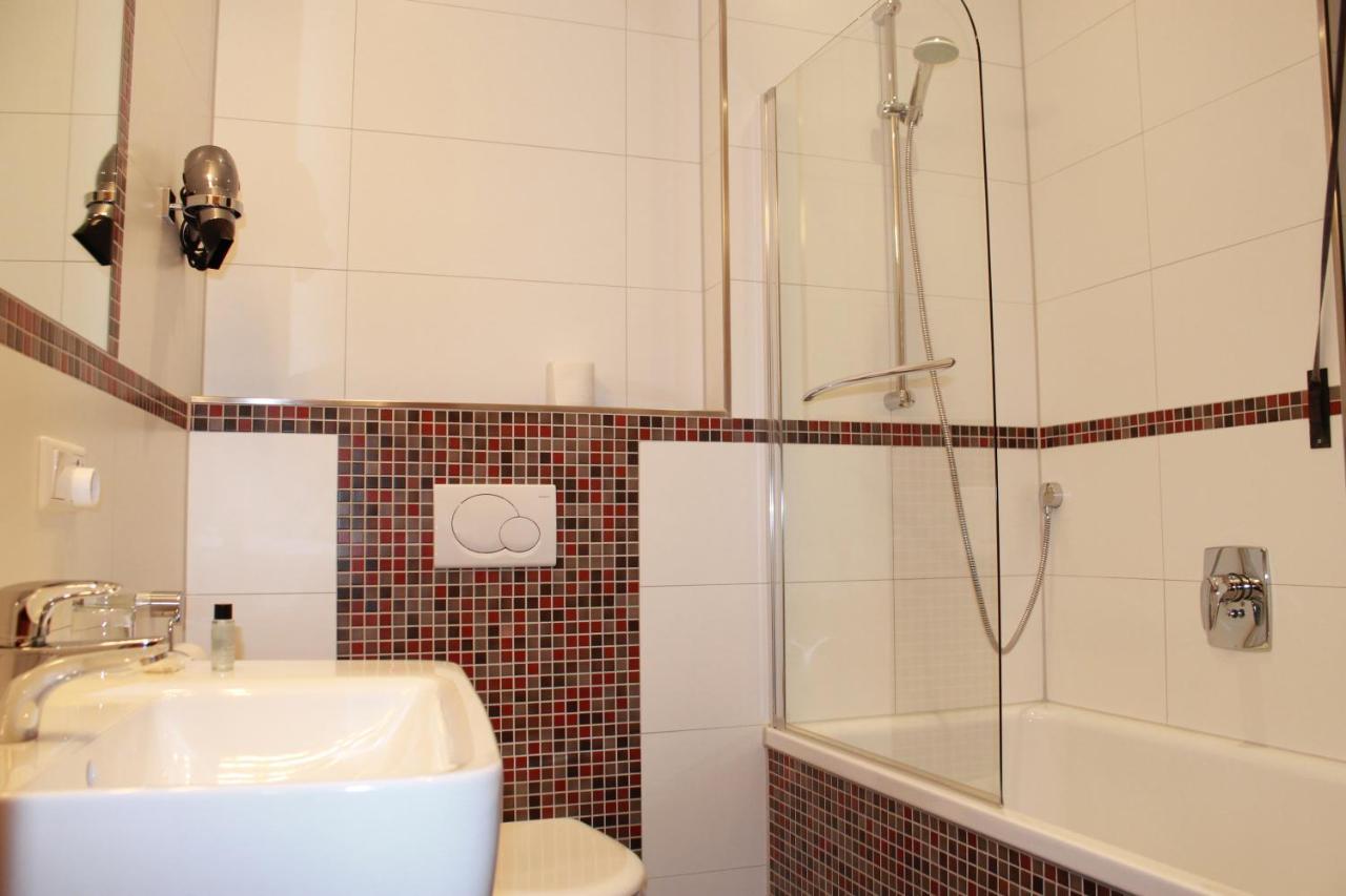 Hotel Huebler Frankfurt am Main Bagian luar foto