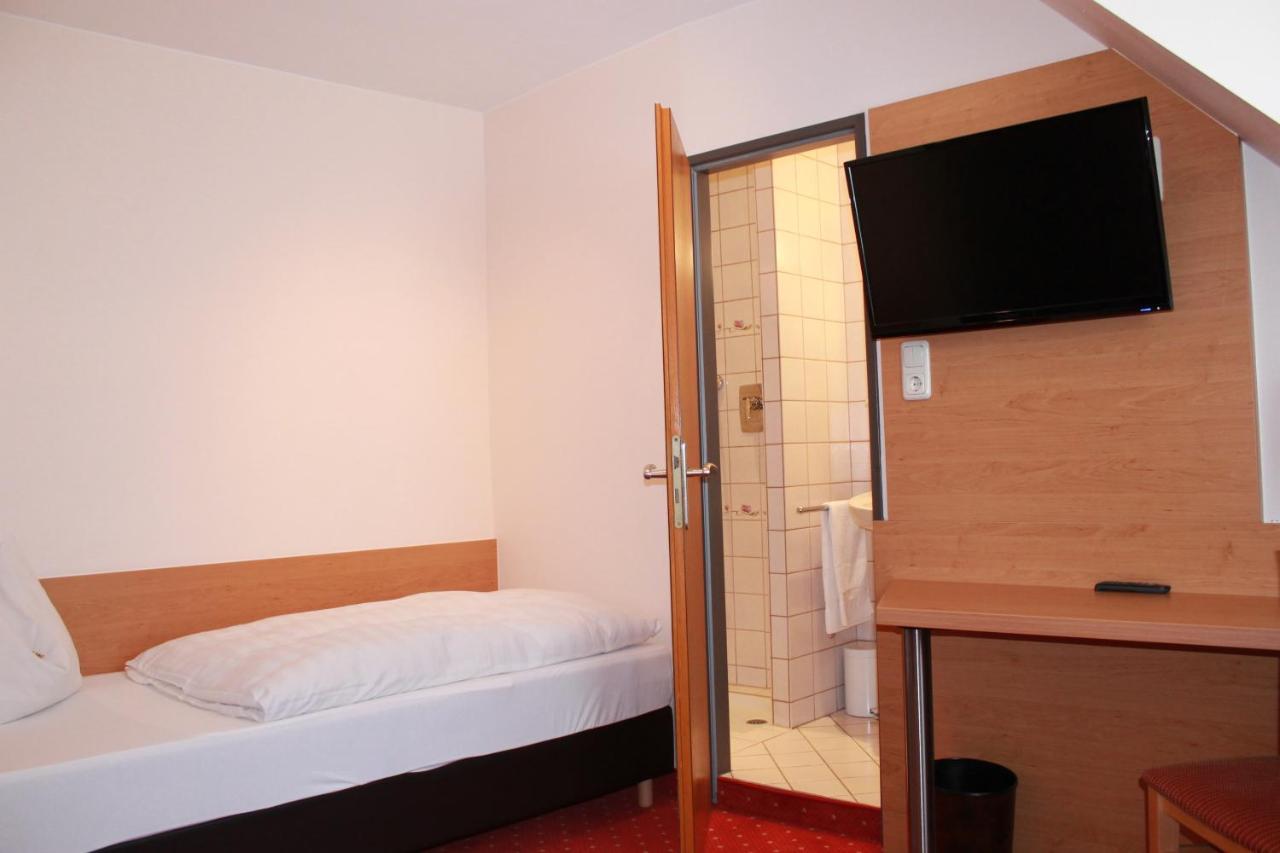 Hotel Huebler Frankfurt am Main Bagian luar foto